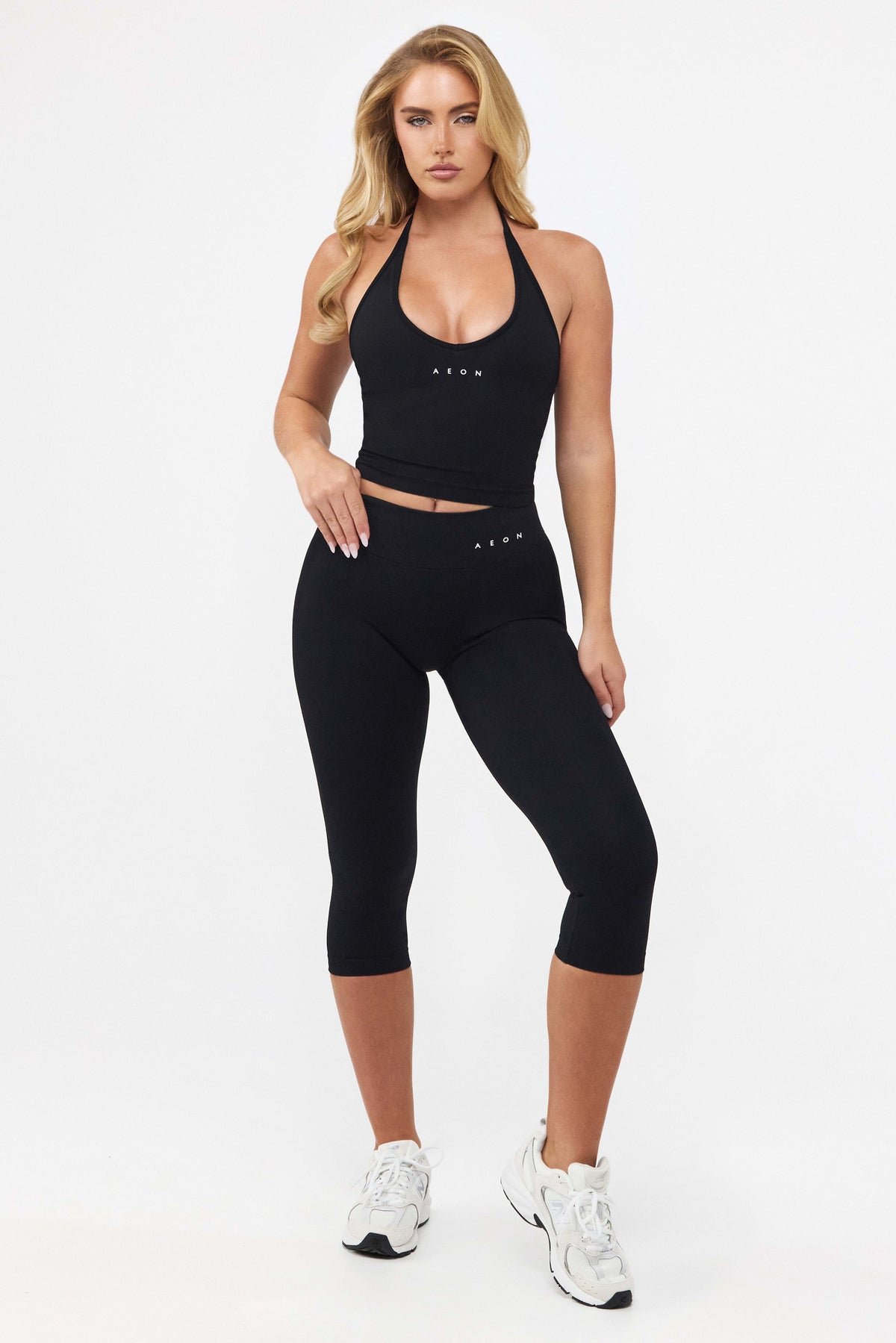 MOTION MID WAIST SCRUNCH CAPRI PAJKICE V2