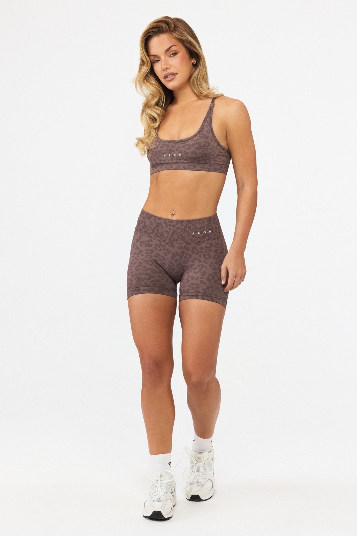 DEFINE LEO SCRUNCH SHORTS - Aeon Athletics