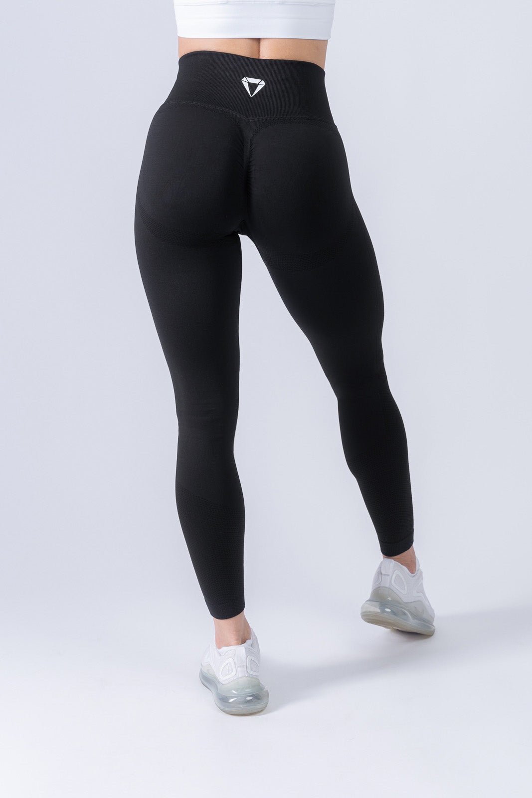 MOTION SEAMLESS LEGGINGS - Aeon Athletics