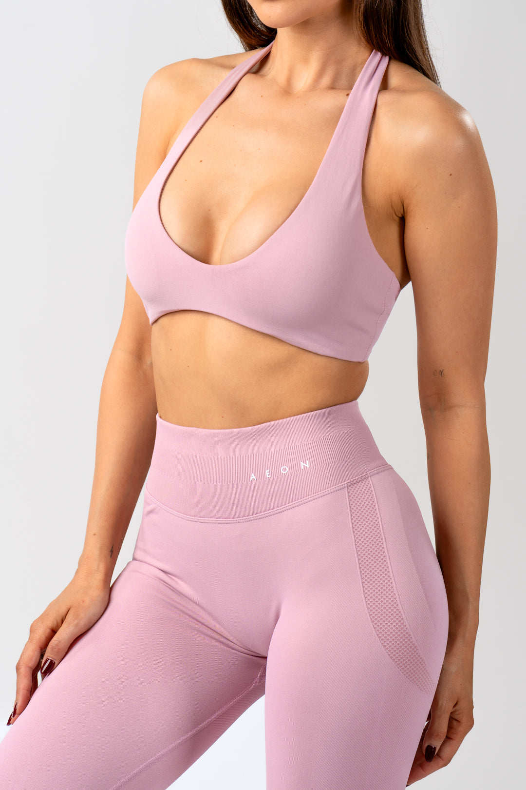 MOTION BREZŠIVEN HALTER NECK TOP V2