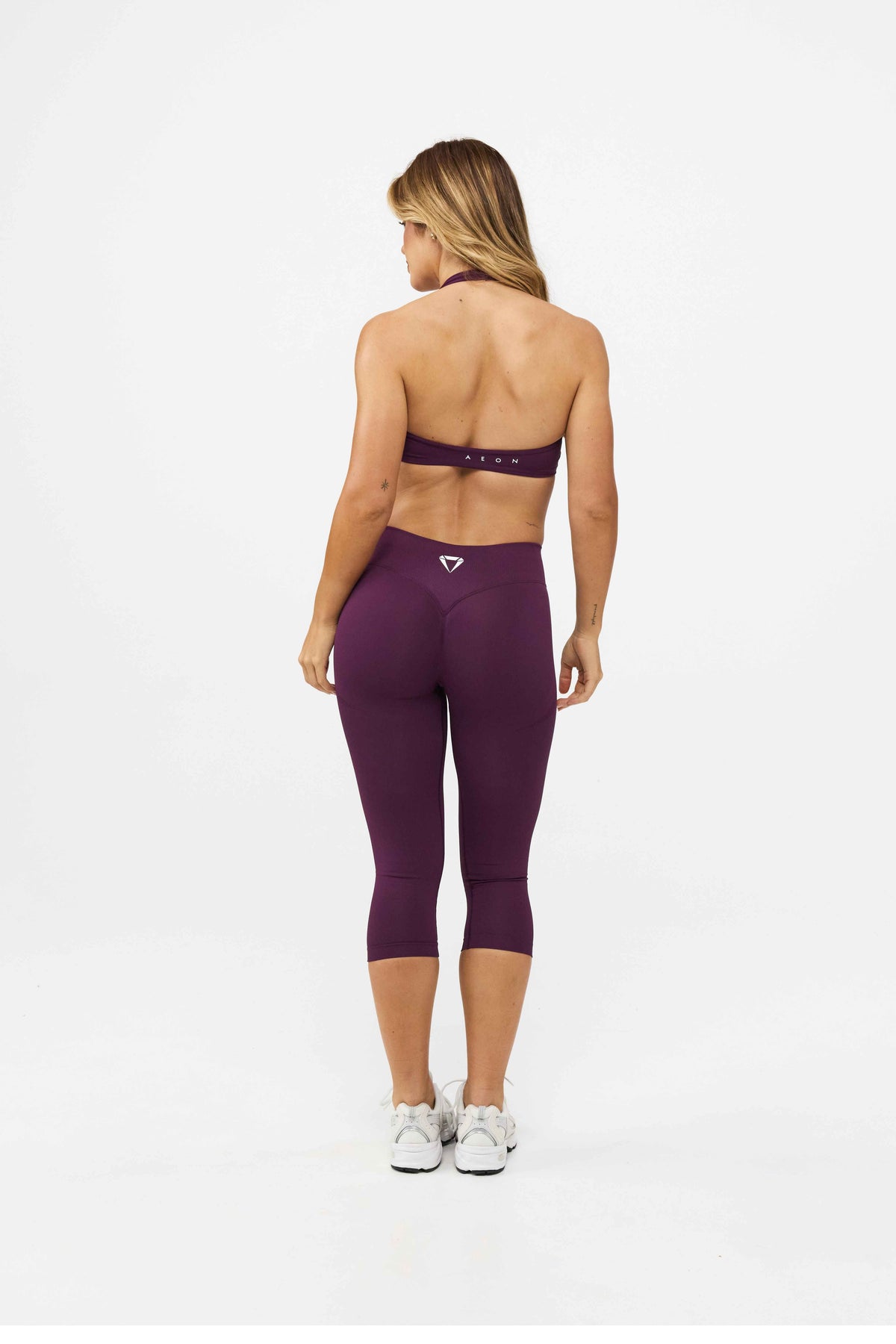 MOTION MID WAIST SCRUNCH CAPRI PAJKICE V2