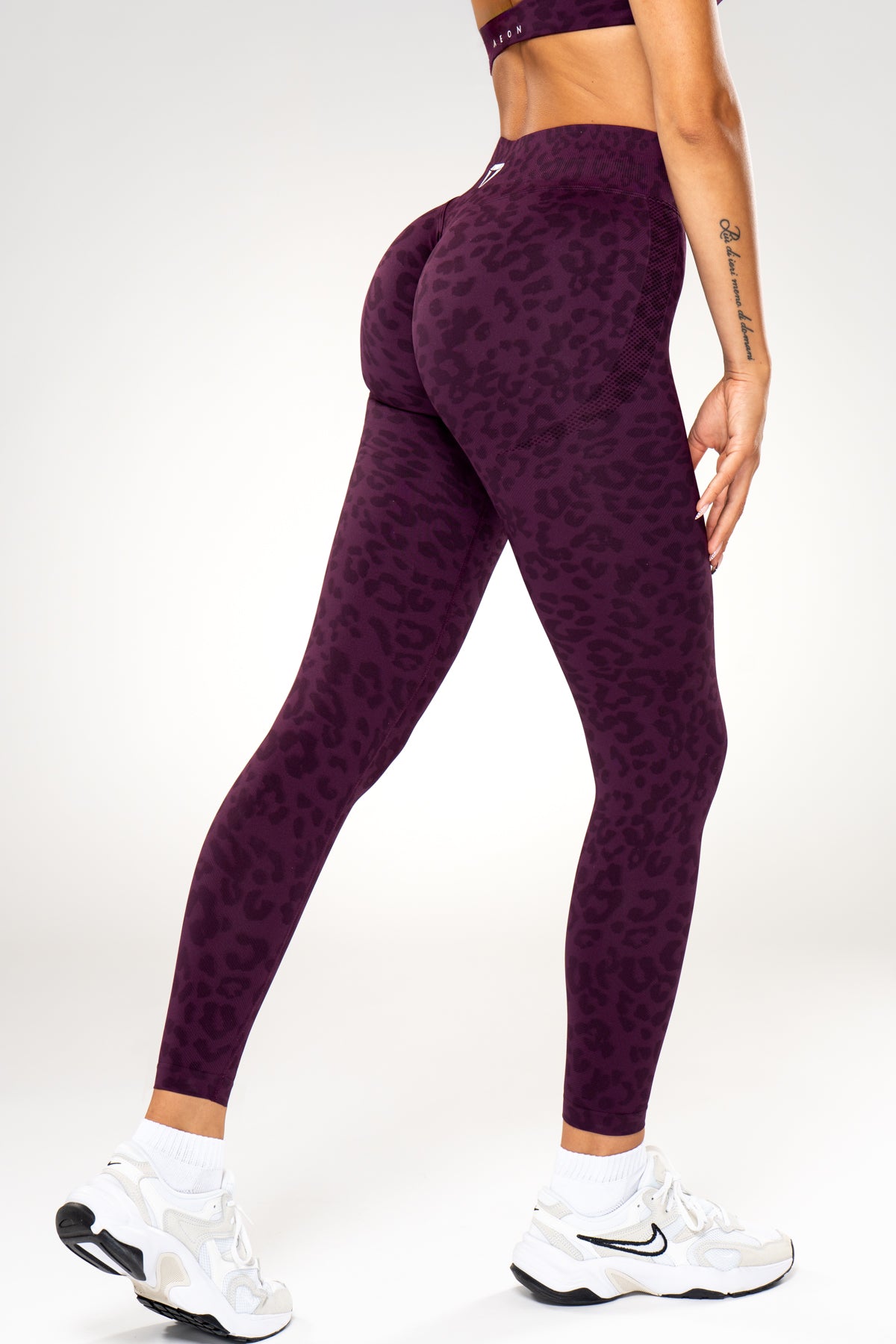 MOTION LEO MID WAIST SCRUNCH PAJKICE V2