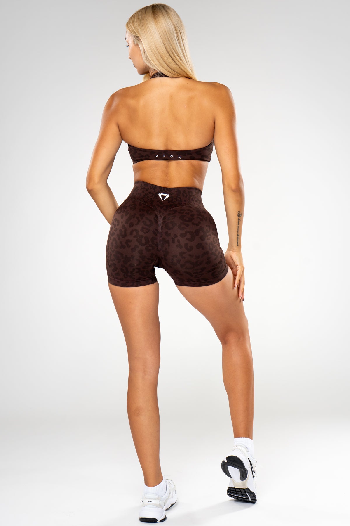 MOTION LEO MID WAIST SCRUNCH KRATKE PAJKICE V2