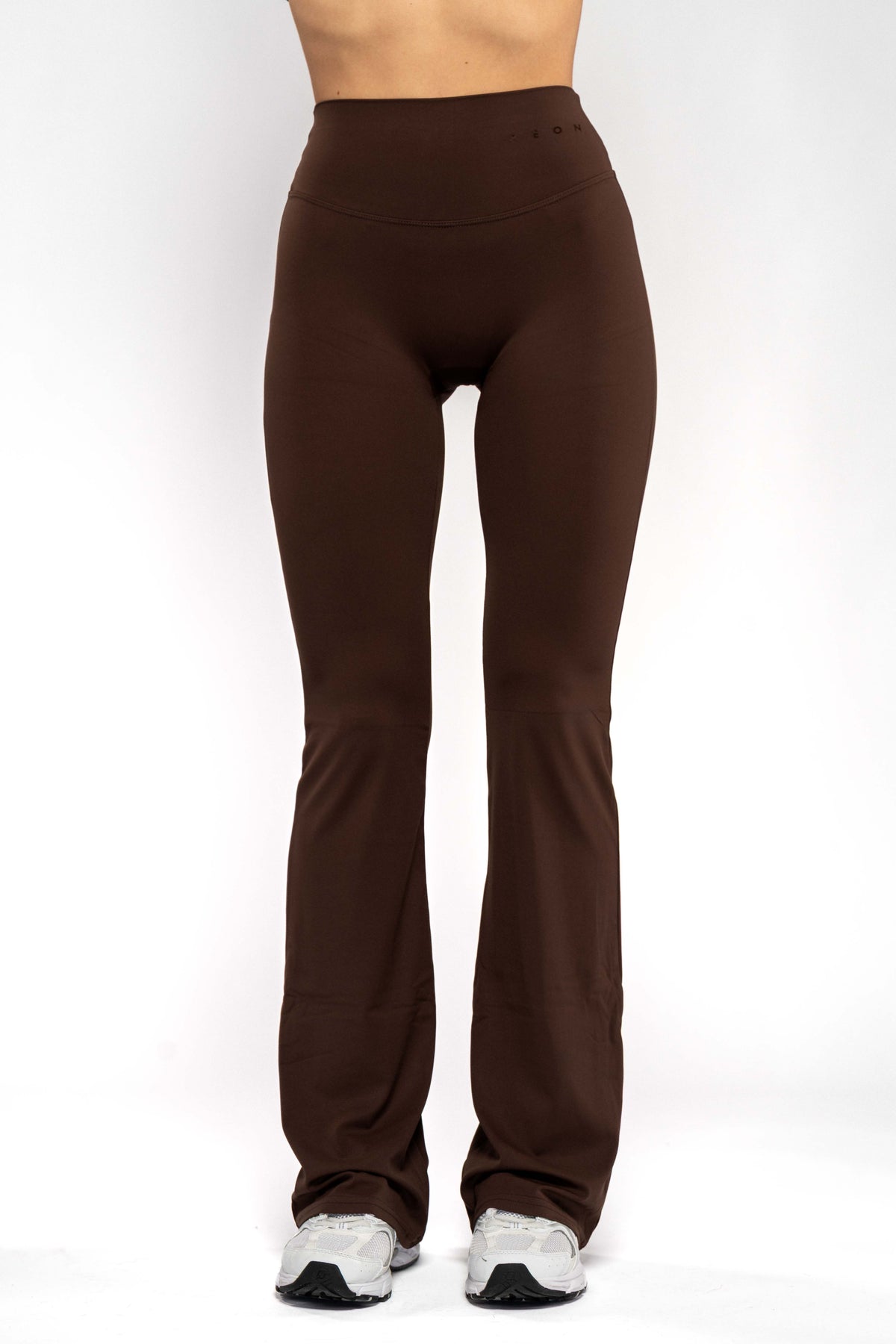 SECOND SKIN V-BACK SCRUNCH FLARED PAJKICE