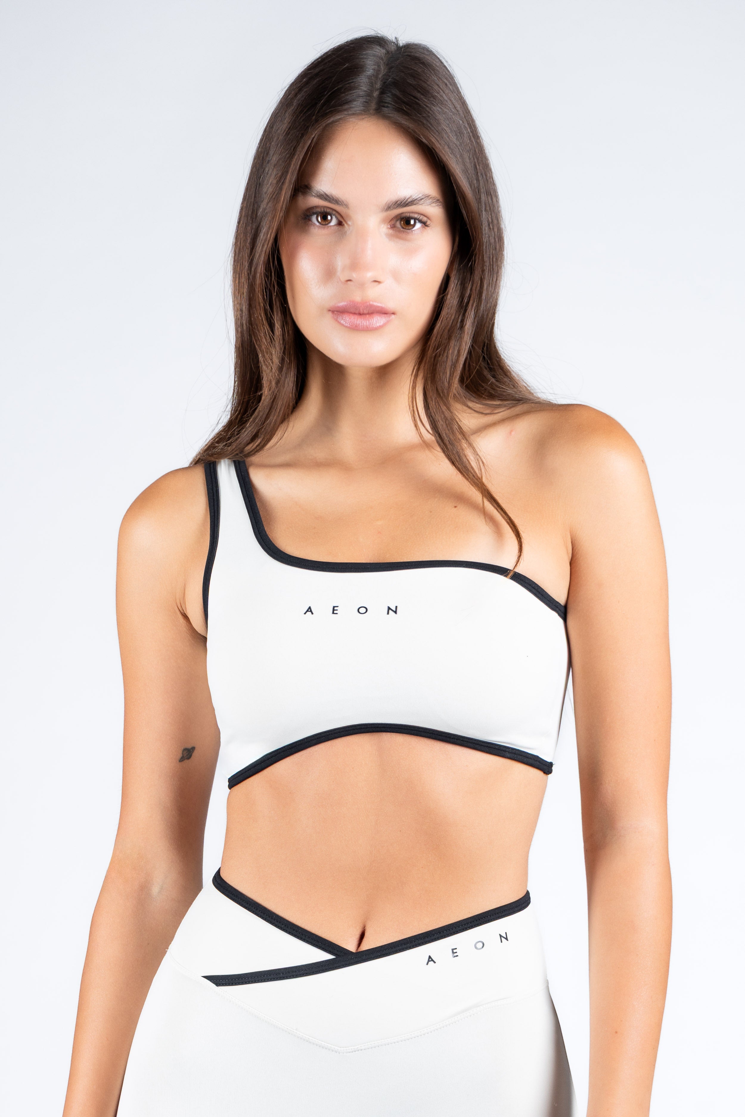 SECOND SKIN ONE SHOULDER TOP 