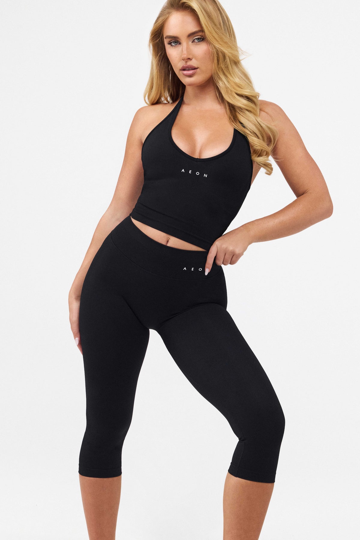 MOTION MID WAIST SCRUNCH CAPRI PAJKICE V2