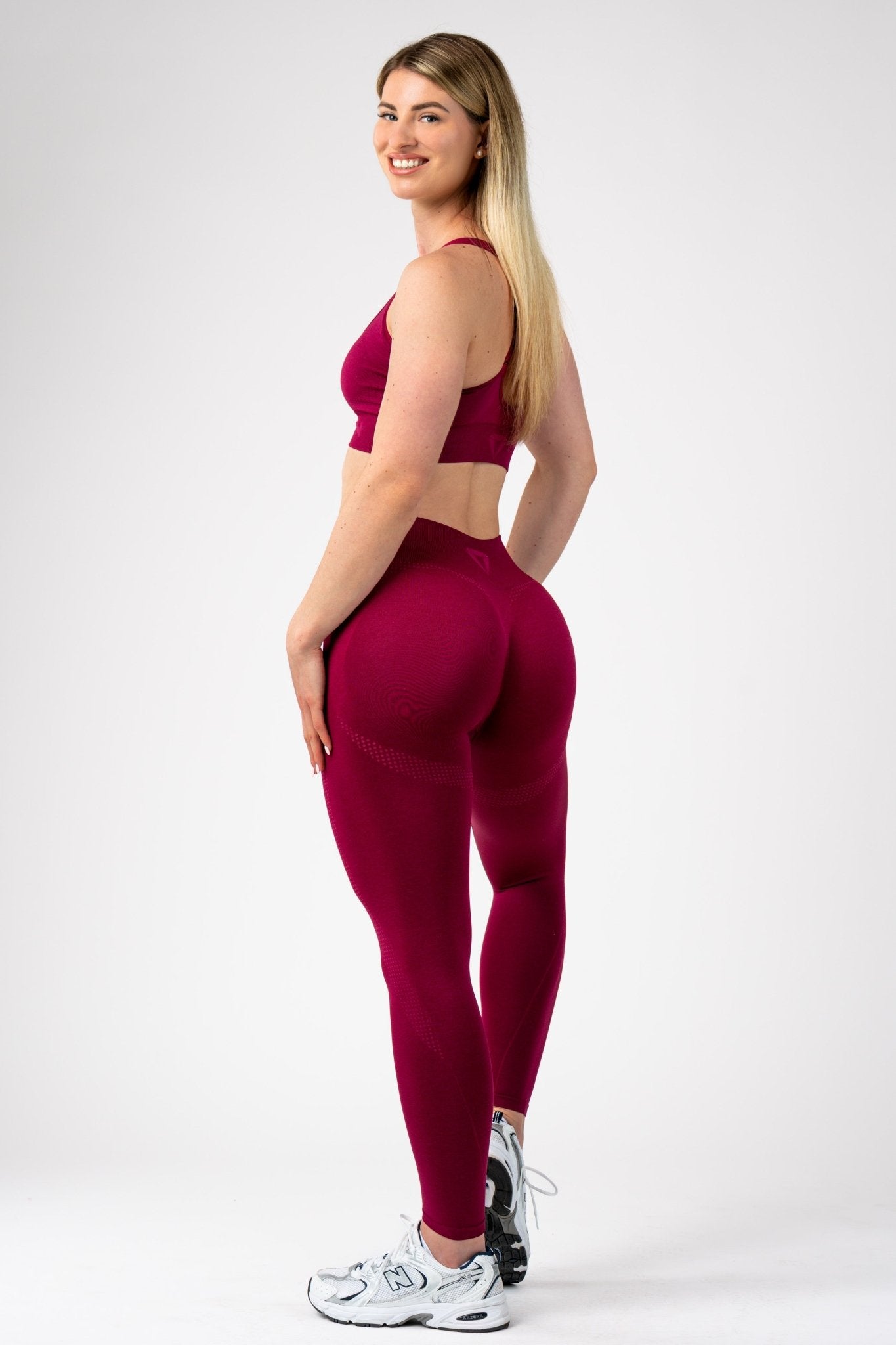 ELEVATE SEAMLESS BRA - Aeon Athletics