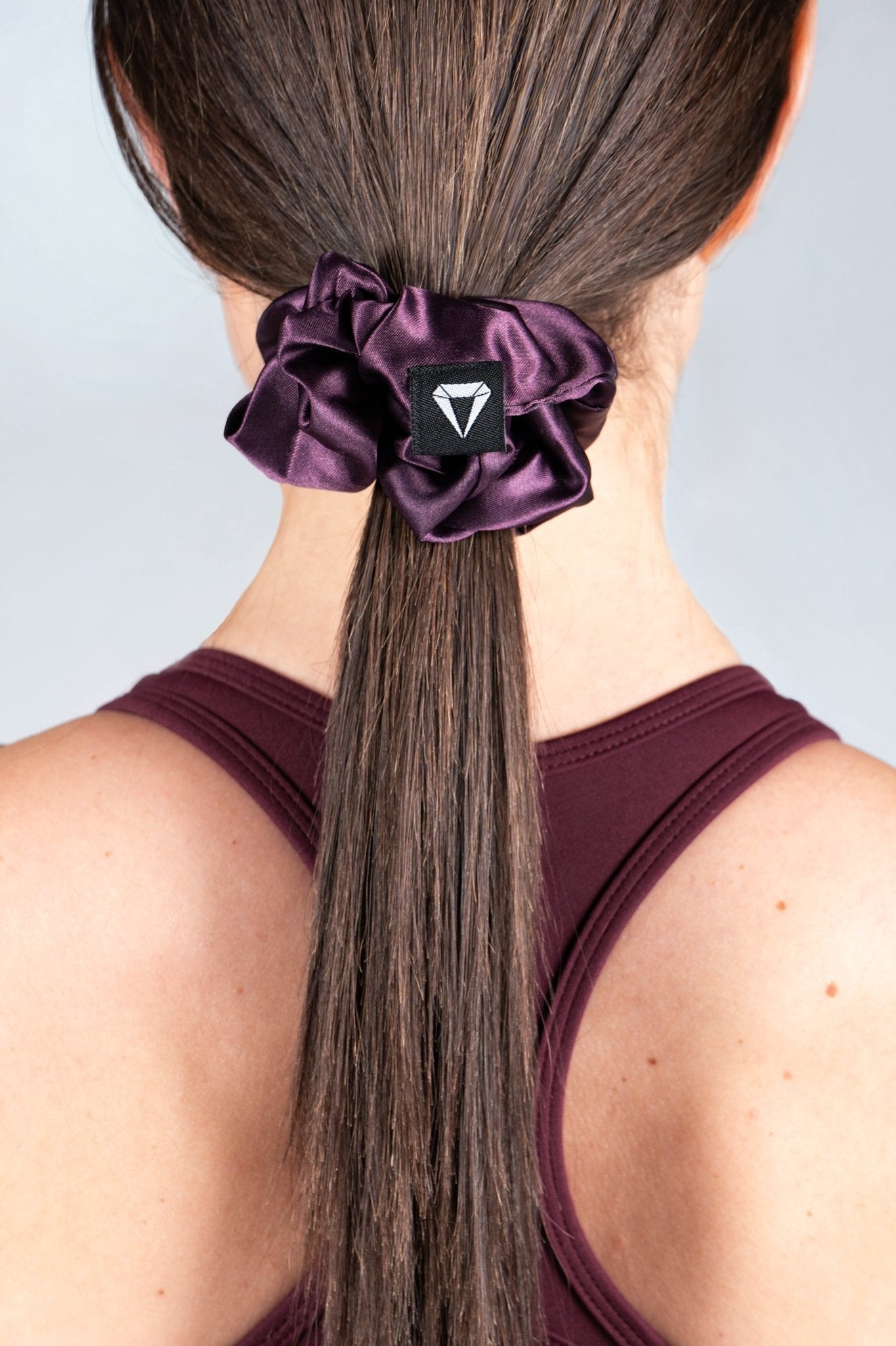 ESSENTIALS SCRUNCHIE - BURGUNDY (2 - PIECE) - Aeon Athletics