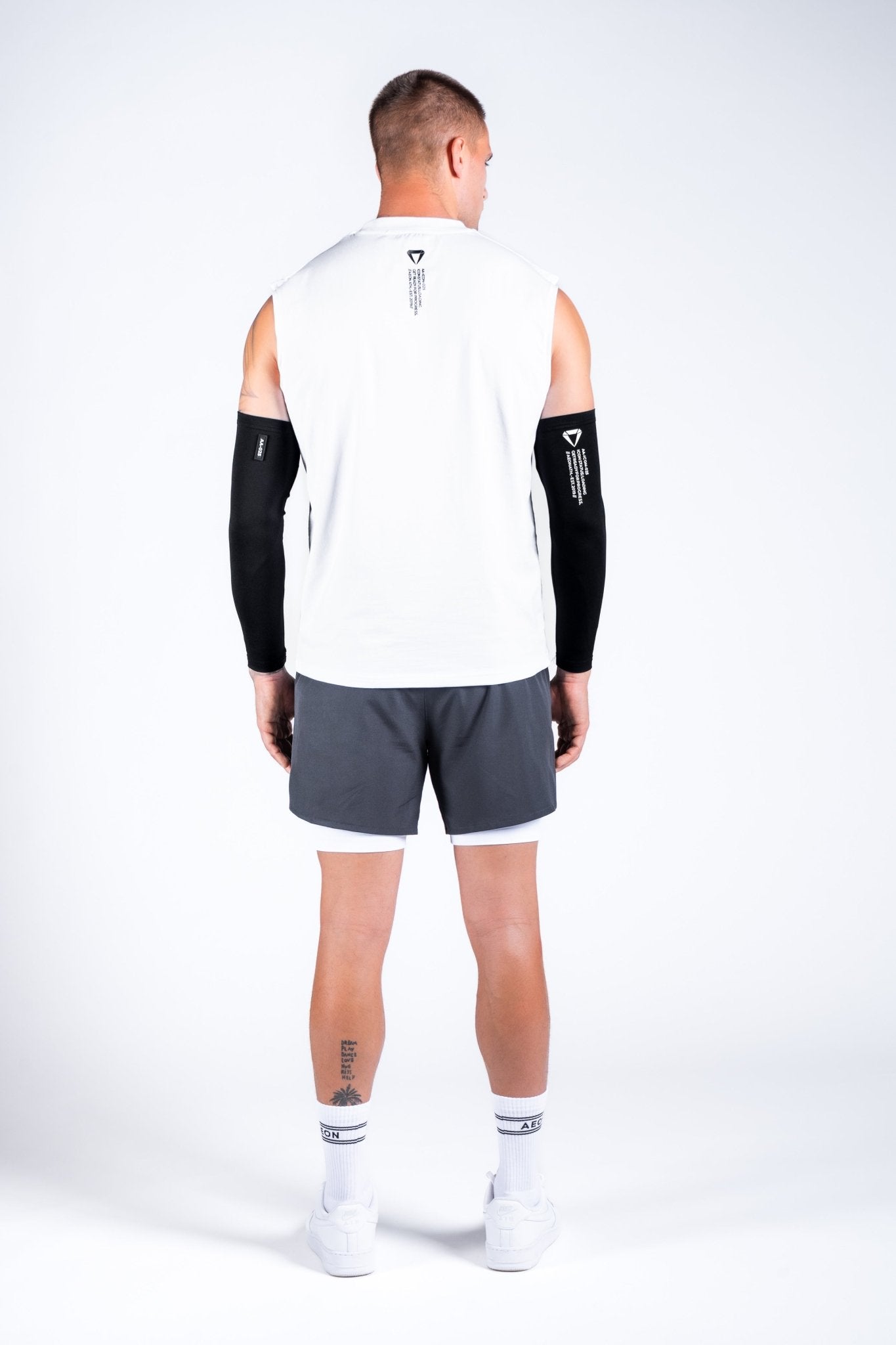 ICON BUNDLE - GRAPHITE/WHITE (2 - PIECE) - Aeon Athletics