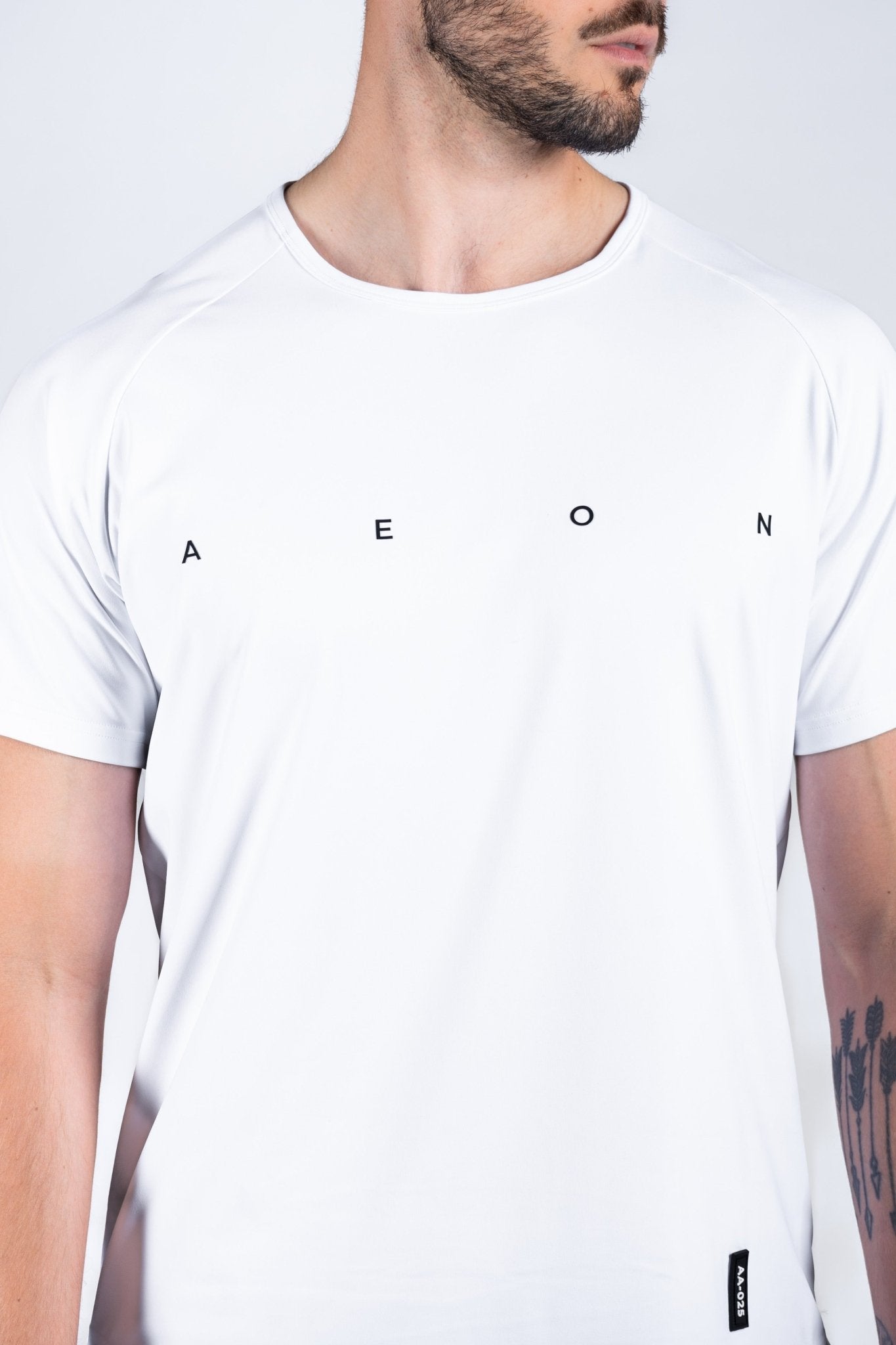 ICON PERFORMANCE TEE - Aeon Athletics