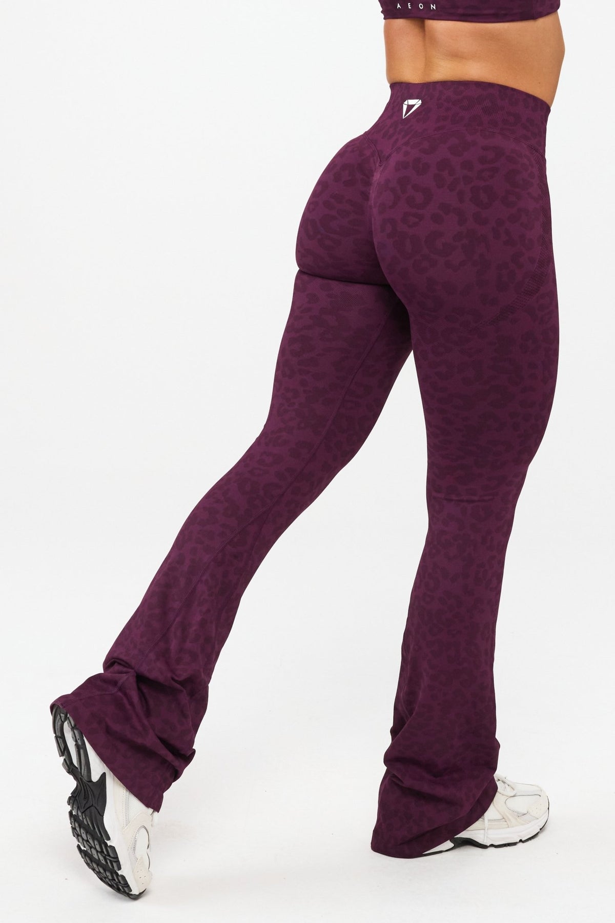 MOTION LEO MID WAIST SCRUNCH FLARED PAJKICE V2