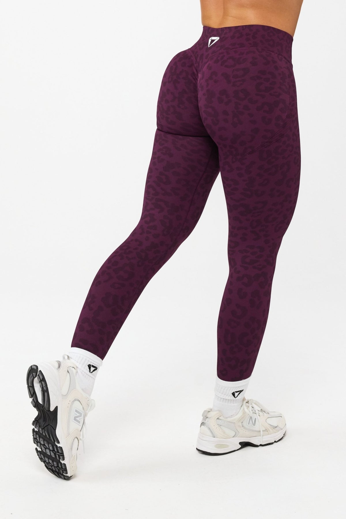 MOTION LEO MID WAIST SCRUNCH PAJKICE V2
