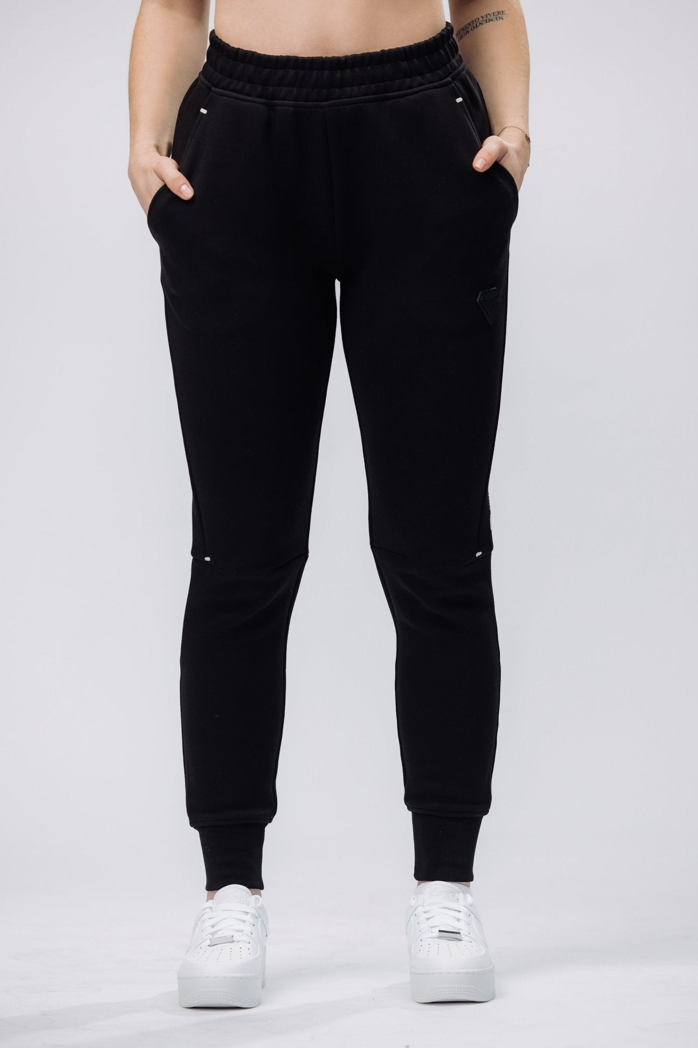 TECHPRO WOMENS TRACKSUIT BUNDLE - BLACK (2 - PIECE) - Aeon Athletics